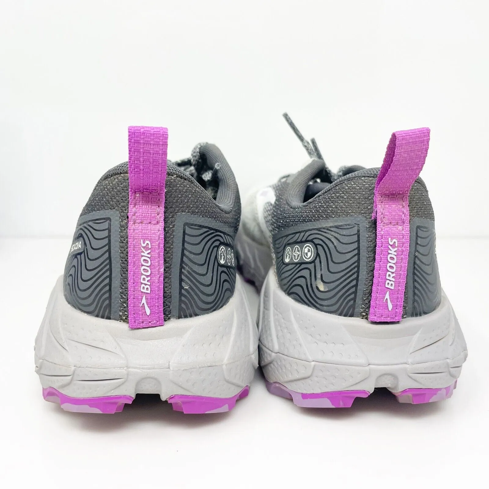 Brooks Womens Cascadia 17 1203921D028 Gray Running Shoes Sneakers Size 8.5 D
