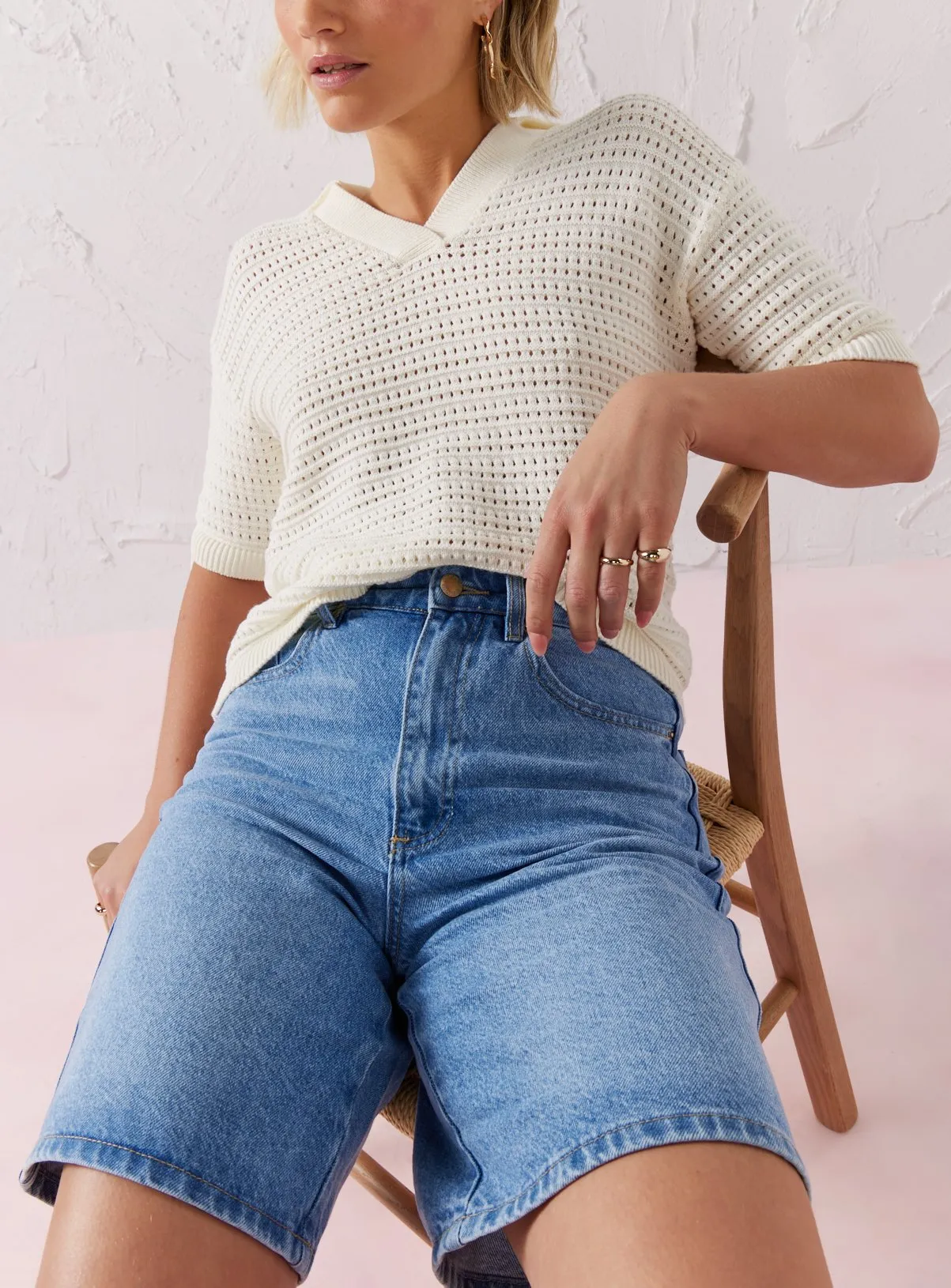Buy EVERBELLE Mid Blue Wash Denim City Shorts  6 | Shorts | Tu